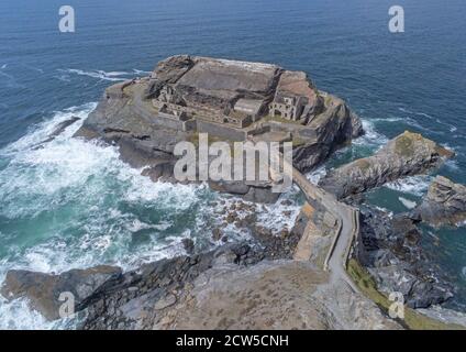 Francia, Finistere, Penisola Crozon, Roscanvel nel Parco Naturale Regionale di Armorica, isolotto dei Cappuccini Foto Stock