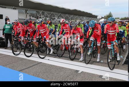 Inizio della gara durante i Campionati Mondiali di strada 2020 UCI, Men Elite Road Race, il 27 settembre 2020 ad Autodromo Enzo e Dino Ferrari a Imola, Italia - Foto Laurent Lairys / DPPI Credit: LM/DPPI/Laurent Lairys/Alamy Live News Foto Stock