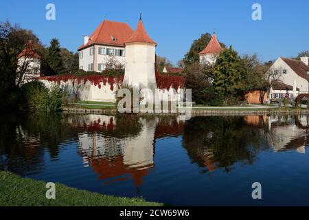 castello Blutenburg Monaco Germania in autunno Foto Stock