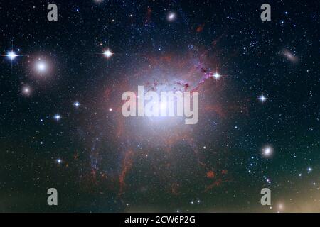 Gruppo di stelle. Starfield. Nebulosa. Elementi di questa immagine forniti dalla NASA. Foto Stock