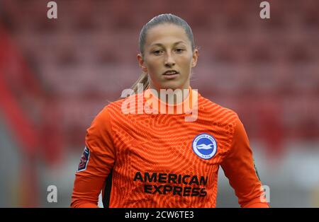 Il portiere di Brighton Cecilie Fiskerstrand durante la Vitality Women’s fa Cup Quarto di finale tra Brighton & Hove Albion Women e Birmingham City Women presso il People’s Pension Stadium di Crawley Foto Stock