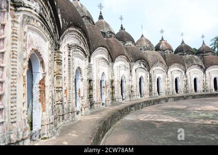Antico tempio di terracotta del 19 ° secolo in Ambika Kalna, Bengala Occidentale Foto Stock