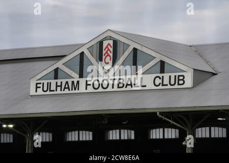 Londra, Regno Unito. 28 Settembre 2020. Vista generale in vista della partita della Premier League tra Fulham e Aston Villa giocata a porte chiuse a causa delle attuali linee guida del governo Covid-19 in Sport, giocata a Craven Cottage, Londra, Inghilterra il 28 settembre 2020. Foto di Andy Rowland. Credit: Prime Media Images/Alamy Live News Foto Stock