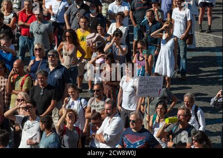 Roma, Italia, 05/06/2020: No Mask rally, contro la 'dittatura sanitaria'. Piazza bocca della Verità Foto Stock