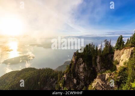 Splendida vista sul paesaggio montano canadese Foto Stock