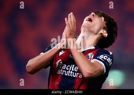 Bologna, Italia. 28 Settembre 2020. BOLOGNA, ITALIA - 28 settembre 2020: Aaron Hickey del Bologna FC reagisce durante la Serie A una partita di calcio tra il Bologna FC e il Parma Calcio. (Foto di Nicolò campo/Sipa USA) Credit: Sipa USA/Alamy Live News Foto Stock