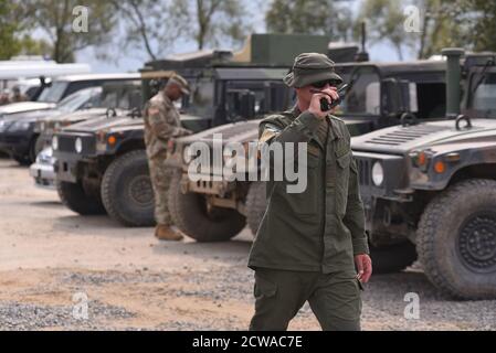 Rapid Trident perfora su un poligono di tiro, vicino a Lviv, Ucraina, 06 settembre 2018. La fase pratica delle esercitazioni militari internazionali Rapid Trident-2018, il più grande esercizio di terra congiunto delle forze armate ucraine e delle unità dell'esercito straniero, è iniziata nel campo di addestramento di Yavoriv. Truppe ucraine e unità militari di stati partner addestrati per contrastare l'aggressione armata in una guerra ibrida. Un totale di 2,500 truppe provenienti da 14 paesi hanno partecipato ai Rapid Trident Drills di quest'anno. gli stati partecipanti sono la Gran Bretagna, il Canada, la Georgia, la Lituania, la Turchia, la Polonia e la Germania. Foto Stock