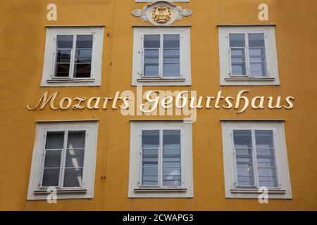 Casa natale di Mozart, Getreidegasse, Salisburgo, Austria, Europa Foto Stock