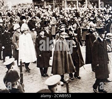 Fotografia scattata durante la processione funeraria di stato di Giorgio V. Foto Stock