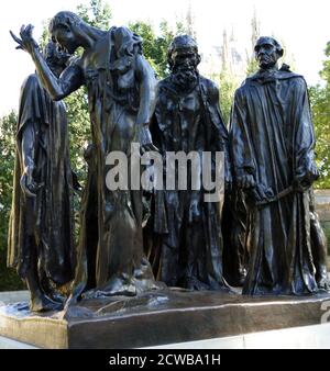 Il cast londinese dei Burghers di Calais, adiacente al Parlamento, una scultura di Auguste Rodin, uno dei suoi più noti, che esiste in dodici pezzi originali, e numerose copie. Commemora un evento durante la guerra dei cent'anni, quando Calais, un porto francese sulla Manica, fu assediato dagli inglesi per circa undici mesi Foto Stock