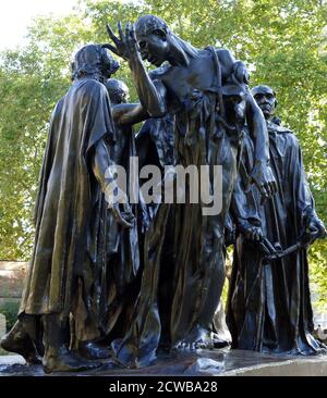 Il cast londinese dei Burghers di Calais, adiacente al Parlamento, una scultura di Auguste Rodin, uno dei suoi più noti, che esiste in dodici pezzi originali, e numerose copie. Commemora un evento durante la guerra dei cent'anni, quando Calais, un porto francese sulla Manica, fu assediato dagli inglesi per circa undici mesi Foto Stock