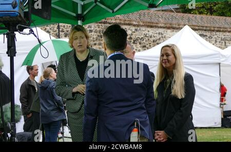 Antoinette Mackeson-Sandbach (nato nel 1969), politico britannico ritorna al Parlamento dopo che la Corte Suprema ha annullato la proroga del Parlamento. 25 settembre 2019. Membro del Parlamento per Eddisbury a Cheshire alle elezioni generali del 2015. Il giorno seguente, 8 maggio 2015, si è dimessa come membro dell'Assemblea gallese per la regione del Galles del Nord, essendo stata eletta membro dell'Assemblea regionale del Galles del Nord alle elezioni del maggio 2011. Eletto per la prima volta come conservatore, Sandbach ha fatto rimuovere la frusta conservatrice il 3 settembre 2019 e attualmente siede come politico indipendente. Foto Stock