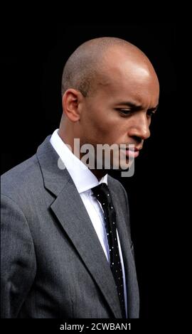 Chuka Umunna arriva per interviste ai media dopo essere tornato in parlamento dopo che la proroga è stata annullata dalla Corte Suprema. 25 settembre 2019. Chuka Umunna (nato nel 1978), politico liberaldemocratico britannico che dal 2010 è membro del Parlamento per Streatham, eletto candidato del Partito laburista. Come ex membro del Gabinetto Shadow dell'opposizione, è stato Shadow Business Secretary dal 2011 al 2015. Fu membro del Partito laburista fino al febbraio 2019, quando si dimise per formare il Gruppo indipendente (in seguito rinominato Change UK) insieme ad altri sei parlamentari. Ha lasciato Change UK a giugno Foto Stock