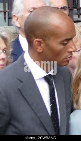 Chuka Umunna arriva per interviste ai media dopo essere tornato in parlamento dopo che la proroga è stata annullata dalla Corte Suprema. 25 settembre 2019. Chuka Umunna (nato nel 1978), politico liberaldemocratico britannico che dal 2010 è membro del Parlamento per Streatham, eletto candidato del Partito laburista. Come ex membro del Gabinetto Shadow dell'opposizione, è stato Shadow Business Secretary dal 2011 al 2015. Fu membro del Partito laburista fino al febbraio 2019, quando si dimise per formare il Gruppo indipendente (in seguito rinominato Change UK) insieme ad altri sei parlamentari. Ha lasciato Change UK a giugno Foto Stock