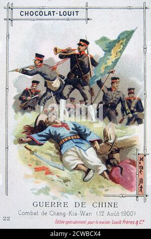 Battaglia a Chang-Kia-WAN, Cina, ribellione Boxer, 12 agosto 1900. La rivolta dei Boxer o ribellione dei Boxer fu una ribellione cinese dal 1899 novembre al 7 settembre 1901 contro l'influenza straniera nel commercio, nella politica, nella religione e nella tecnologia in Cina durante gli ultimi anni della dinastia Qing. L'assassinio dell'ambasciatore tedesco e l'assedio di legazioni diplomatiche straniere a Pechino hanno spinto Gran Bretagna, Francia, Germania, Stati Uniti, Russia, Giappone, Italia e Austria-Ungheria a formare l'alleanza delle otto nazioni e ad intervenire militarmente. Francese carta commerciale pubblicità Chocolat-Louit. L'artista è unkno Foto Stock