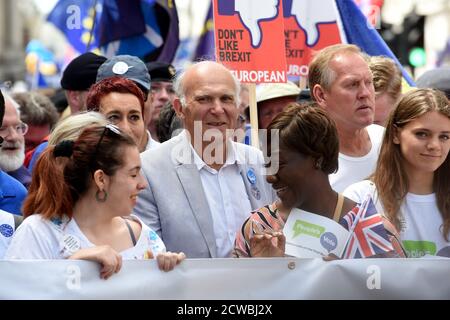 Fotografia del cavo vince. Sir John Vincent Cable (1943-) un politico britannico che è stato leader dei liberaldemocratici dal 2017 al 2019. È stato membro del Parlamento per Twickenham dal 1997 al 2015 e dal 2017 al 2019. Dal 2010 al 2015 è stato Segretario di Stato per le imprese, l'innovazione e le competenze Foto Stock