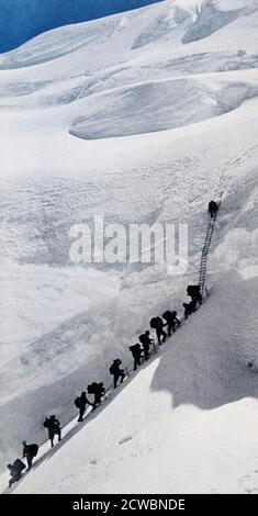 La spedizione britannica del Monte Everest del 1933 fu, dopo la spedizione ricognizione del 1921, e le spedizioni del 1922 e del 1924, la quarta spedizione britannica al Monte Everest e la terza con l'intenzione di fare la prima salita. Foto Stock