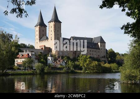 Rochlitz, Germania. 19 Settembre 2020. Il Castello di Rochlitz sul Mulde Zwickauer a Rochlitz il castello appartiene ai palazzi di Stato, ai castelli e ai giardini di Sassonia (gGmbH). Credit: Peter Endig/dpa-Zentralbild/ZB/dpa/Alamy Live News Foto Stock