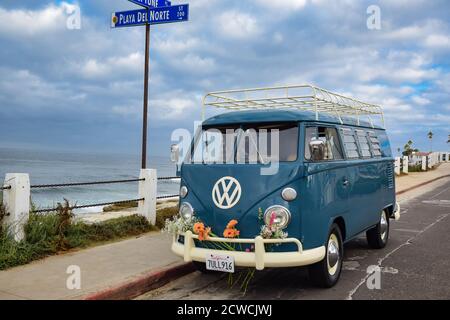 Flower Power anni '70 Vintage Volkswagen Foto Stock