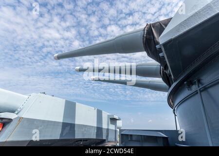 Wilmington, North Carolina USA - Febbraio 11 2020 corazzata USS North Carolina, attualmente ormeggiata lungo il fiume Cape Fear a Wilmington, North Carolina. Foto Stock