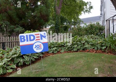 Biden Presidential Election 2020 Yard Sign in Rockport, Massachusetts. Foto Stock