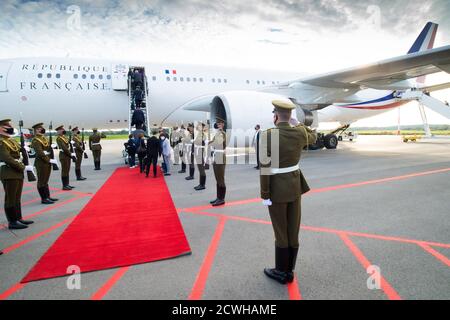 2020 09 29. Lituania, Kaunas. Il presidente francese Emmanuel Macron e sua moglie hanno effettuato una visita ufficiale in Lituania. Foto Stock