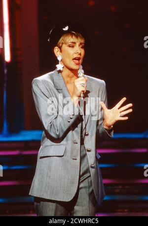 Deutsche Schlagerparade, Musiksendung, Deutschland 1992, Sendung vom 11. Novembre 1992, Gaststar: Schlagersängerin Claudia Jung Foto Stock