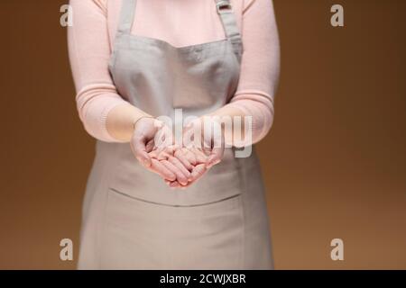 Mani Madre a forma di cuore Foto Stock