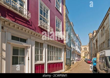 OXFORD CITTÀ INGHILTERRA LE CASE COLORATE DI ORIEL STREET Foto Stock