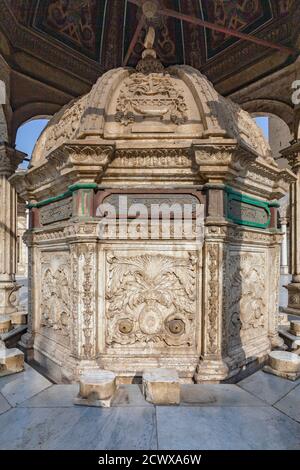 Cortile della Grande Moschea di Muhammad Ali Pasha, la Cittadella, il Cairo Foto Stock