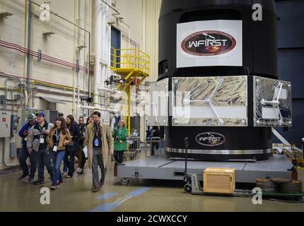 Stato della NASA 2020 - evento dello stato sociale della NASA presso il Goddard Space Flight Center della NASA lunedì 10 febbraio 10 la NASA Goddard ha invitato i social media a partecipare a un evento di persona dello stato della NASA. L'evento, che dura tutto il giorno, ha messo in luce la scienza, l'ingegneria e l'esplorazione di Goddard sulla Luna e presto su Marte. I partecipanti hanno imparato tutto sul ruolo di Goddard nel programma Artemis, così come l’unica missione della NASA attualmente in orbita intorno alla nostra Luna – l’Orbitero Lunare per la rinascita (LRO). Hanno parlato con gli esperti scientifici dei recenti risultati scientifici e delle belle immagini provenienti da Foto Stock