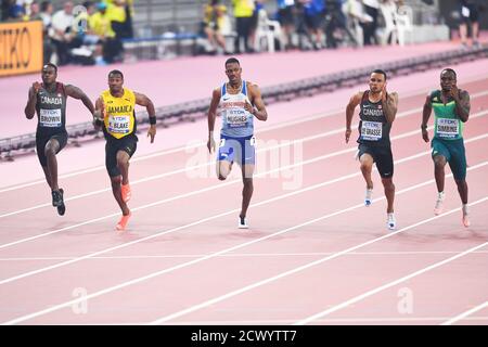 Yohan Blake (JAM), Aaron Brown (CAN), Zharnel Hughes (GBR), Andre De Grasse (CAN), Akani Simbine (RSA).100 metri uomini finale. Doha 2019 Foto Stock