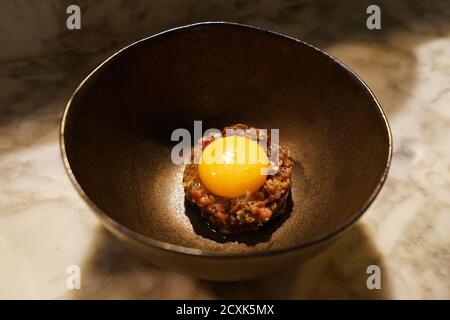 Primo piano tartare di manzo tradizionale classico Foto Stock