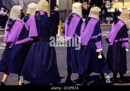 I membri della magistratura frequentano il servizio Lord Chancellor’s Breakfast di Westminster. 02 ottobre 1991. Foto: Neil Turner Foto Stock