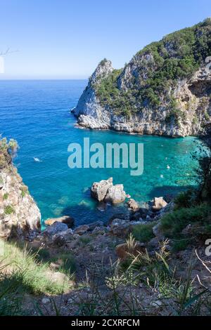 Spiagge della Grecia, spiaggia di Fakistra dall'alto, monte Pelion, distretto di Volos Foto Stock