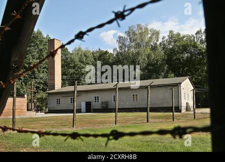 Sztutowo, Polonia. 1 ottobre 2020. Una vista dell'ex campo di sterminio tedesco Stutthof: Crematorio. Il Museo Stutthof di Sztutowo. Konzentrationslager Stutthof - ex campo di concentramento nazista tedesco istituito nelle aree annesse della Città libera di Danzica, a 36 km da Danzica. Ha funzionato durante la seconda guerra mondiale, dal 2 settembre 1939 al 9 maggio 1945. Credit: Damian Klamka/ZUMA Wire/Alamy Live News Foto Stock