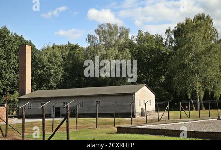 Sztutowo, Polonia. 1 ottobre 2020. Una vista dell'ex campo di sterminio tedesco Stutthof: Crematorio. Il Museo Stutthof di Sztutowo. Konzentrationslager Stutthof - ex campo di concentramento nazista tedesco istituito nelle aree annesse della Città libera di Danzica, a 36 km da Danzica. Ha funzionato durante la seconda guerra mondiale, dal 2 settembre 1939 al 9 maggio 1945. Credit: Damian Klamka/ZUMA Wire/Alamy Live News Foto Stock