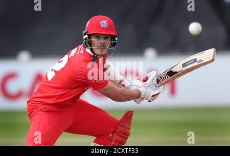 Hove, Regno Unito. 01 Ottobre 2020. Il Rob Jones del Lancashire si è battuto durante la partita Vitality Blast T20 tra Sussex Sharks e Lancashire Lightning al 1° terreno della contea centrale, Hove Credit: James Boardman/Alamy Live News Foto Stock