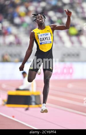 Tajay Gale (Giamaica) vince la medaglia d'oro nel salto in lungo finale degli uomini. IAAF mondiale di atletica, Doha 2019 Foto Stock