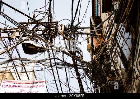 New Delhi, India, 19 Feb 2018 - cavi aerei creare un labirinto di ratti Foto Stock