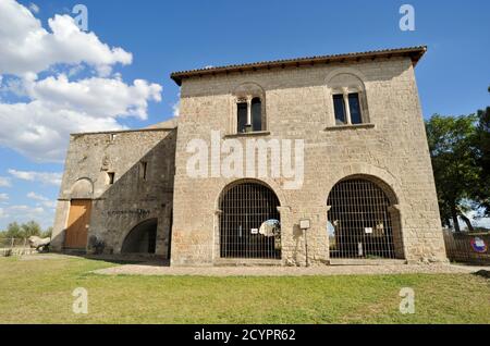 Italia, Basilicata, Venosa, Abbazia della Trinità Foto Stock