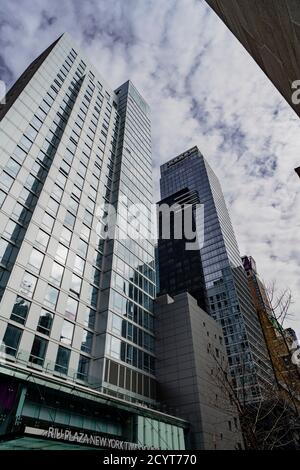 New York, Feb 14, 2018 - RIU Plaza palazzo visto nella città di New York Foto Stock