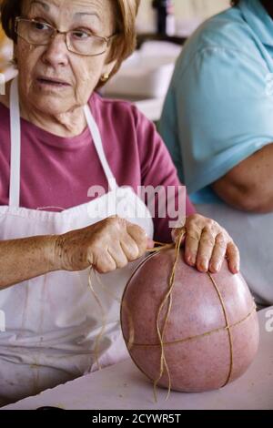 cosido de los enbutidos,matanza tradicional del cerdo, llucmajor,Mallorca, islas baleares, Spain Stock Photo