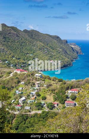 Saint Vincent e Grenadine, Bequia, vista della baia inferiore Foto Stock