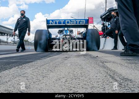 Indianapolis, Indiana, Stati Uniti. 1 ottobre 2020. Le squadre della SERIE NTT INDYCAR si allenano per il GP di Harvest all'autodromo di Indianapolis, Indiana. Credit: Walter G Arce Sr Grindstone Medi/ASP/ZUMA Wire/Alamy Live News Foto Stock