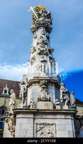 La Colonna della Santa Trinità di fronte la chiesa di San Mattia. Budapest, Ungheria Foto Stock