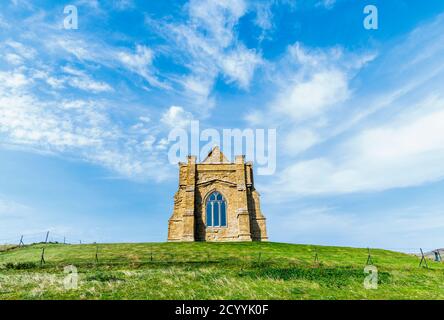 Cappella di Santa Caterina, una piccola cappella su una collina sopra il villaggio di Abbotsbury in Dorset, Inghilterra sud-occidentale, dedicata a Santa Caterina d'Alessandria Foto Stock