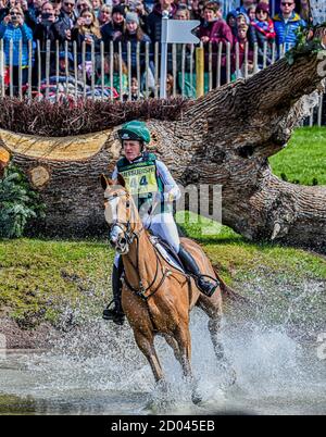 Clare Abbot Badminton Horse Trials Gloucester Inghilterra UK maggio 2019. Clare Abbot evento equestre in rappresentanza dell'Irlanda che cavalcano Euro Prince nel Badmint Foto Stock