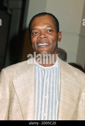 ARCHIVIO: LOS ANGELES, CA. 11 marzo 1995: Attore Samuel L. Jackson al 1995 Directors Guild of America Awards a Beverly Hills. Foto del file © Paul Smith/Caratteristiche Foto Stock