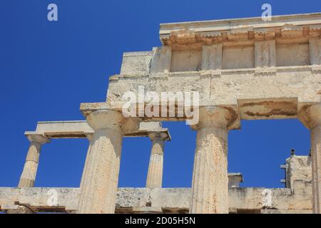 L'antico tempio greco di Afaea (Afaia) nell'isola di Egina, Grecia Foto Stock